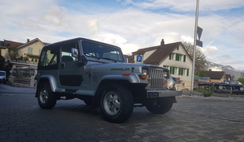 JEEP Wrangler 2.5 Laredo voll